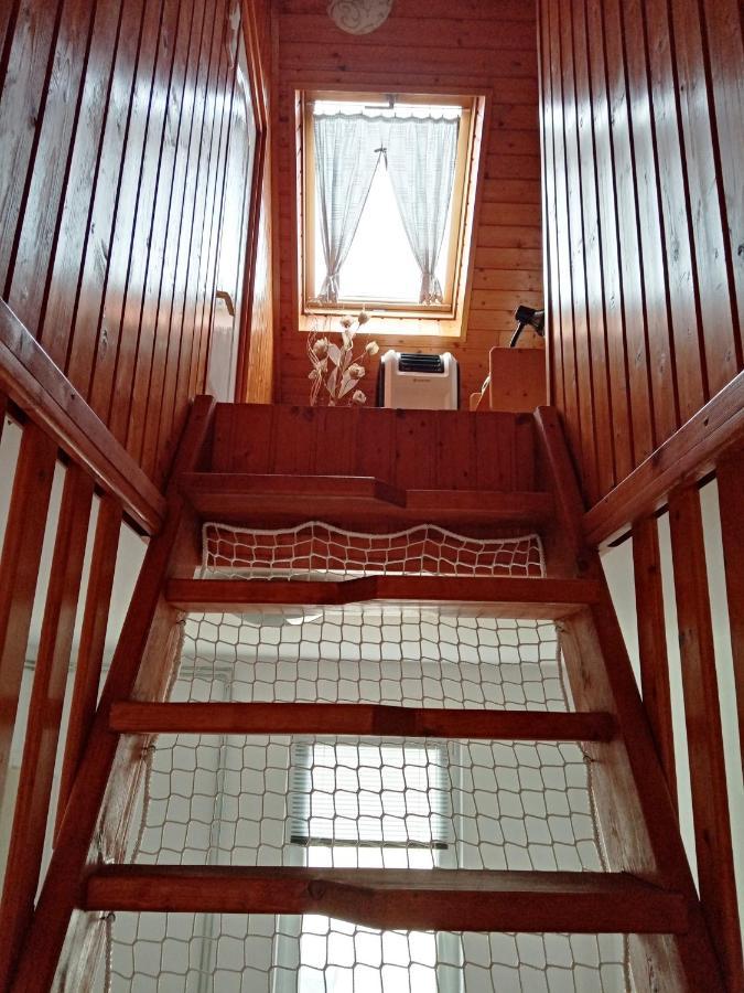 Villa Eoetvoes Nyaralo Siófok Esterno foto